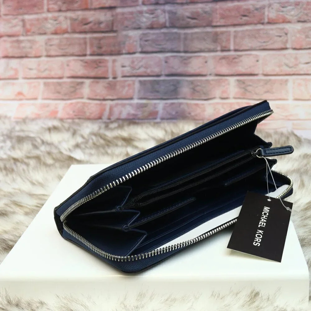 MICHAEL KORS Cooper Smartphone Wallet - Picture 5 of 15